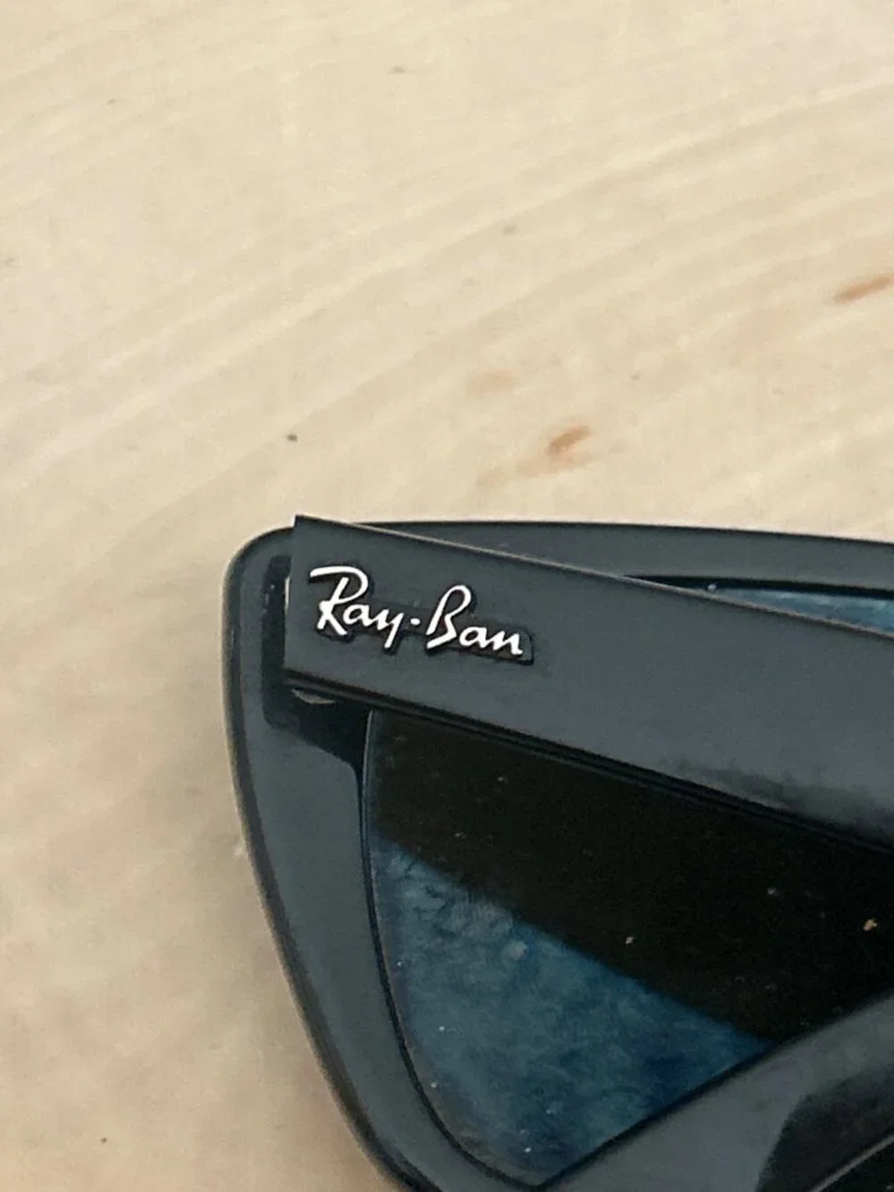 Ray-Ban Wayfarer Polarized Sunglasses Black Frame Men Women Classic Style RB4148 - Picture 4 of 11